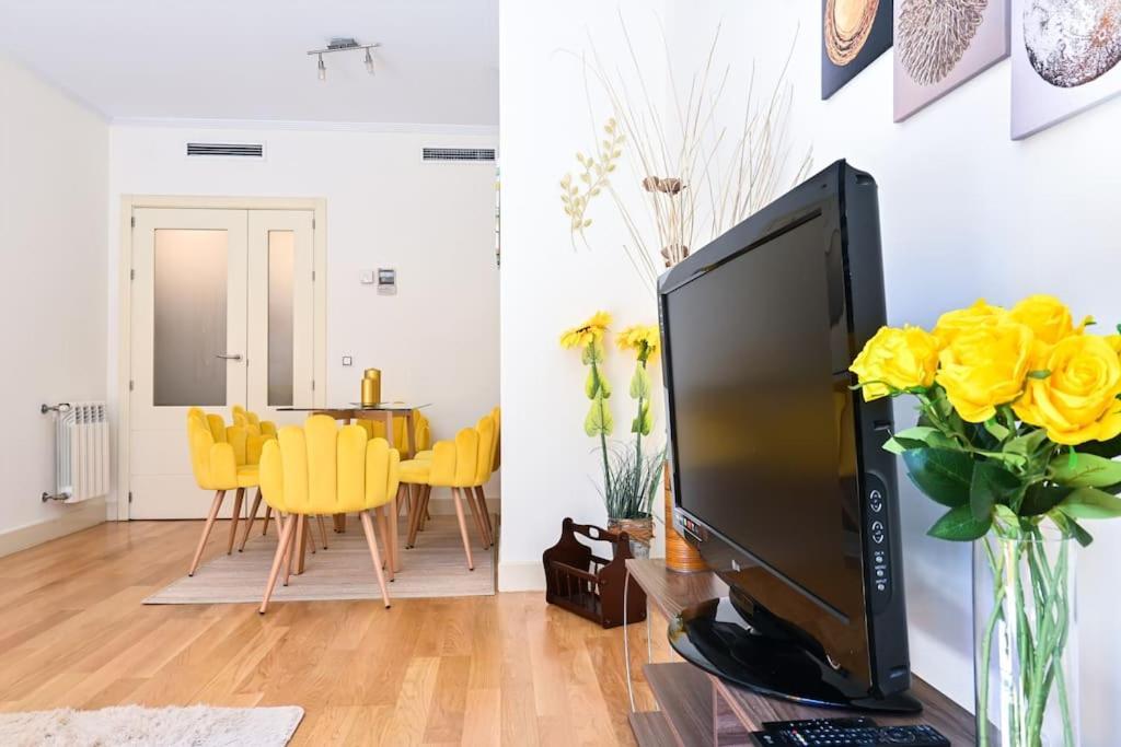 For Temporal Con Estilo Y Comodidad En Eros 14 Apartamento Madrid